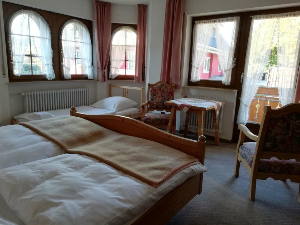 Rötenbach Gaestehaus Roessle מראה חיצוני תמונה