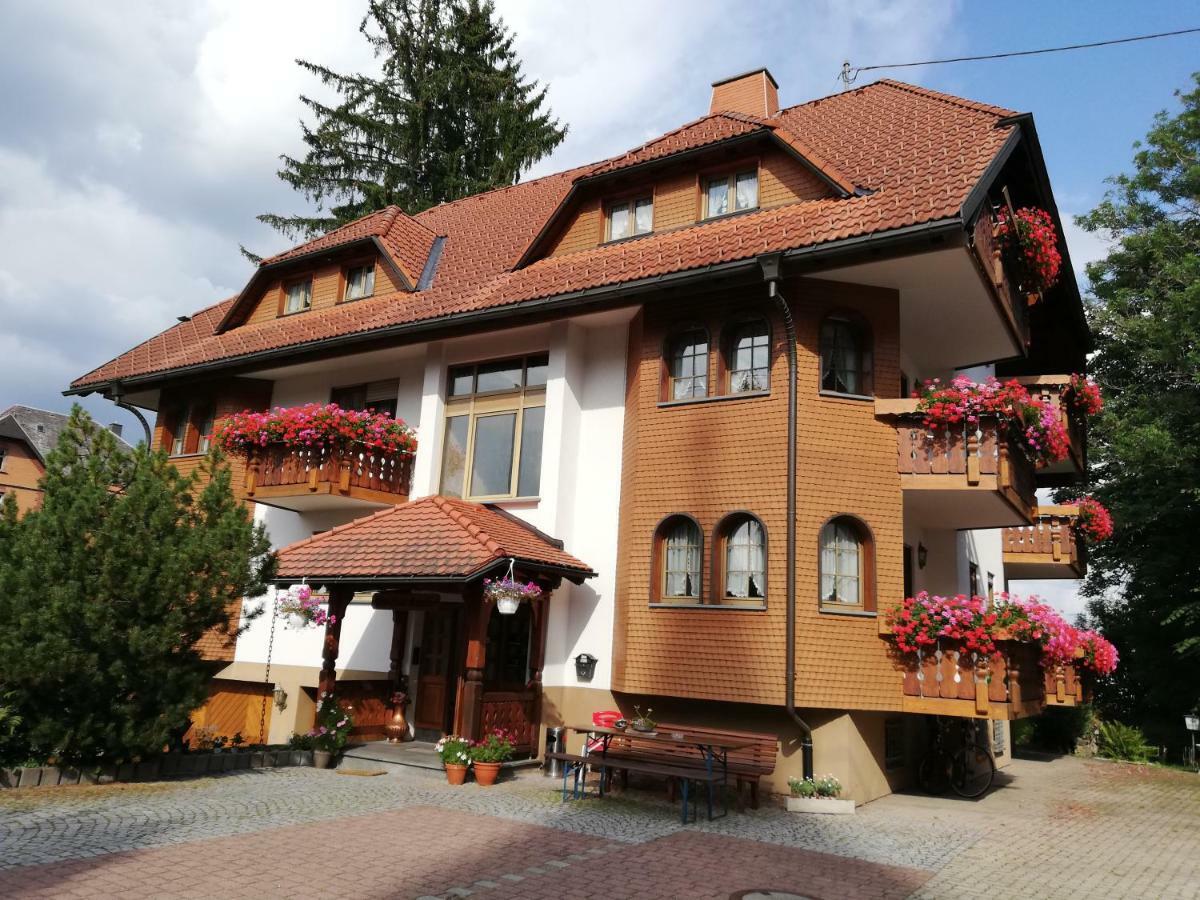 Rötenbach Gaestehaus Roessle מראה חיצוני תמונה